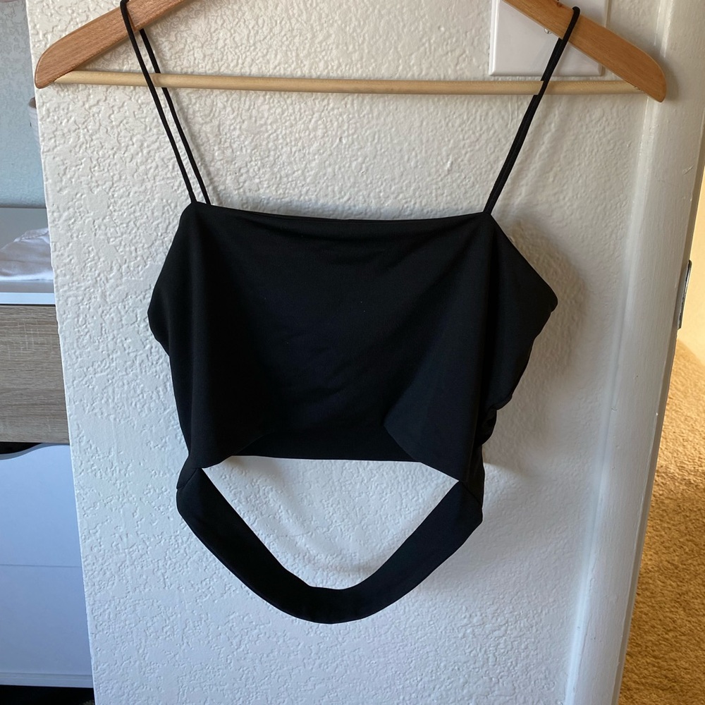 Cut out cropped cami